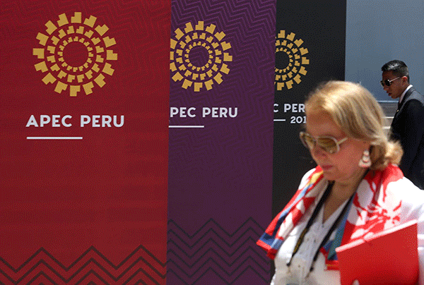 Peru's Ambassador Manuel Talavera presents credentials to Canada's Governor General Mary Simon